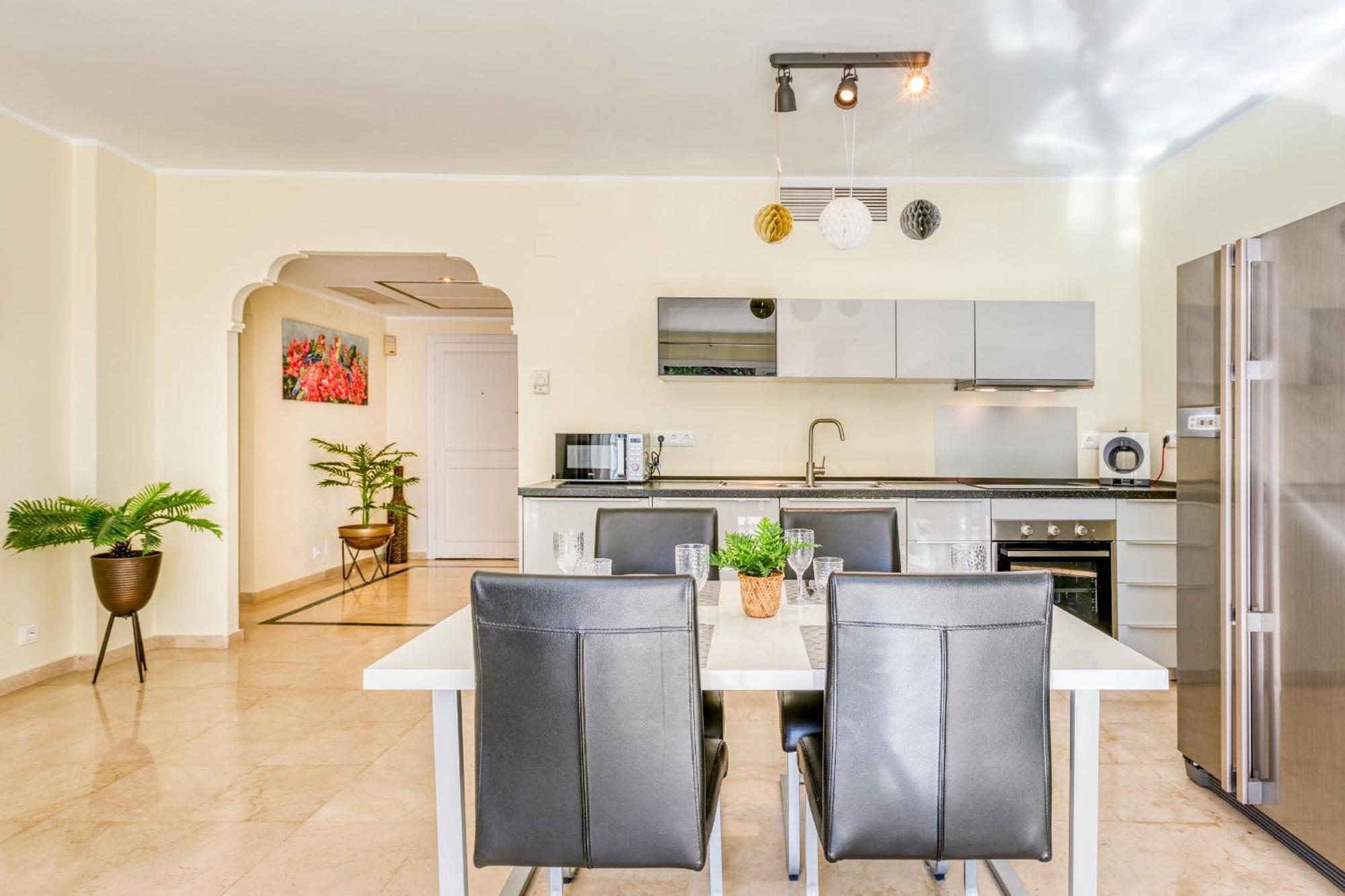 Life El Presidente Penthouse Pool View Διαμέρισμα Εστεπόνα Εξωτερικό φωτογραφία