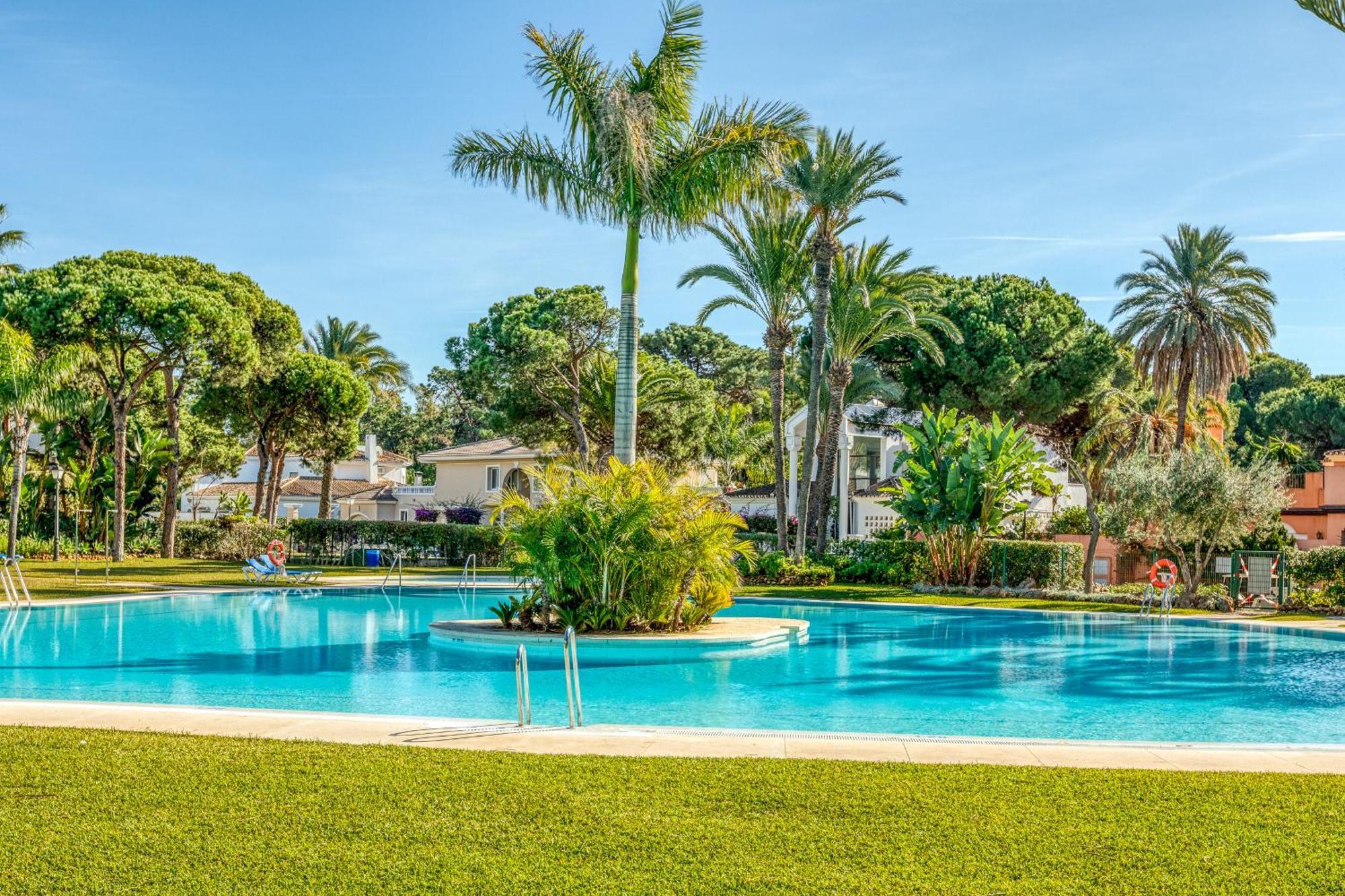 Life El Presidente Penthouse Pool View Διαμέρισμα Εστεπόνα Εξωτερικό φωτογραφία